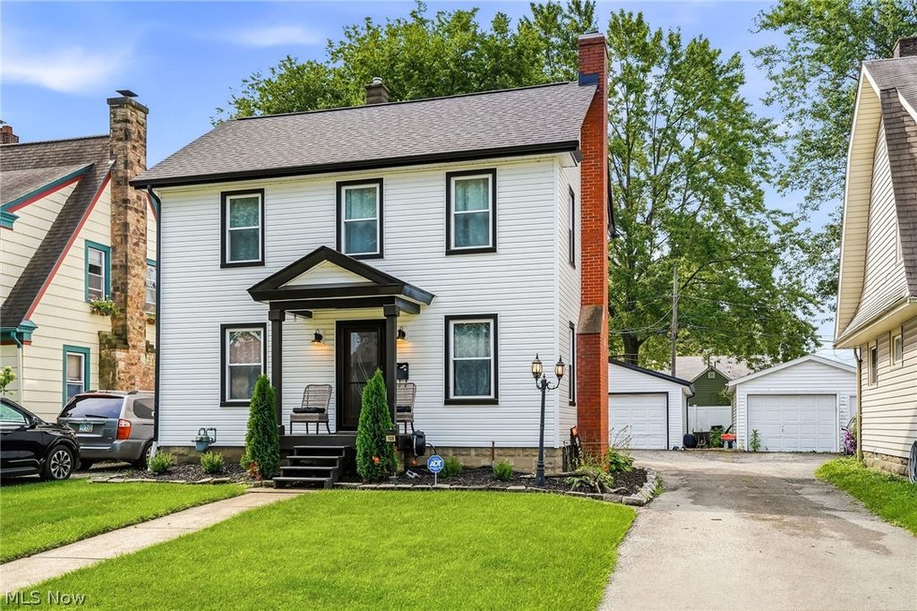 109 Stanford Avenue, Elyria, OH 44035