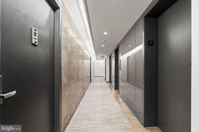 210 LOCUST ST #21E, Philadelphia, PA 19106