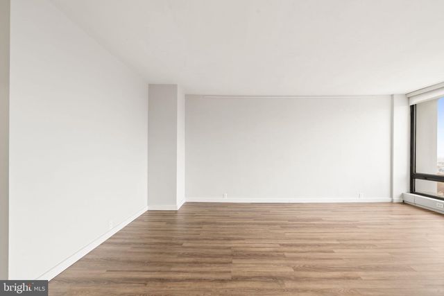 210 LOCUST ST #21E, Philadelphia, PA 19106