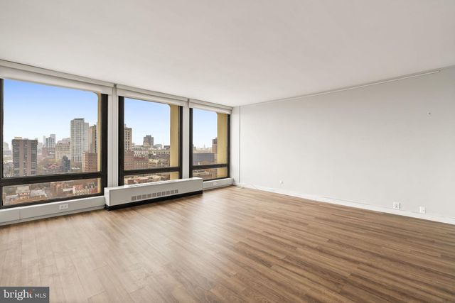 210 LOCUST ST #21E, Philadelphia, PA 19106