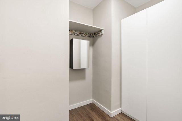 210 LOCUST ST #21E, Philadelphia, PA 19106