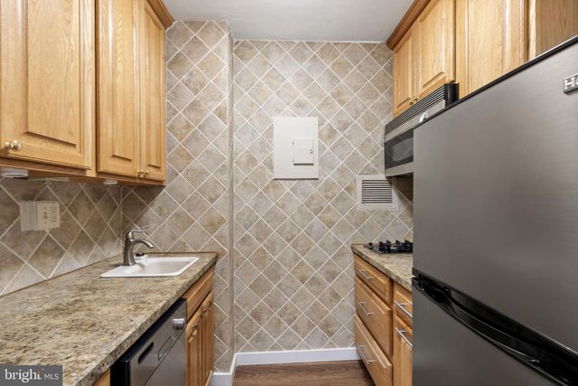 210 LOCUST ST #21E, Philadelphia, PA 19106