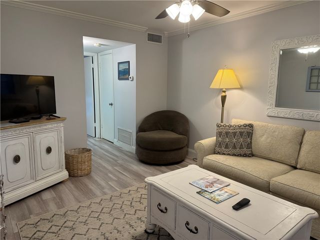 58 Woodland Drive 103, Vero Beach, FL 32962