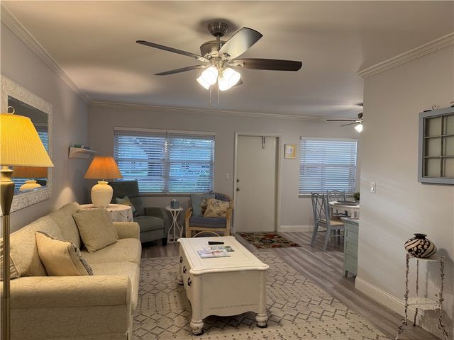 58 Woodland Drive 103, Vero Beach, FL 32962