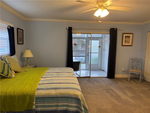 58 Woodland Drive 103, Vero Beach, FL 32962