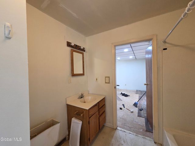 14 John Street, Glens Falls, NY 12801