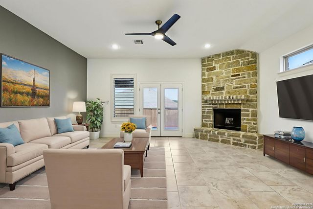 239 Bamberger, New Braunfels, TX 78132