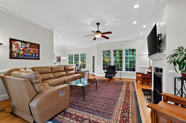 120 Swan Lake Court, Chapel Hill, NC 27517