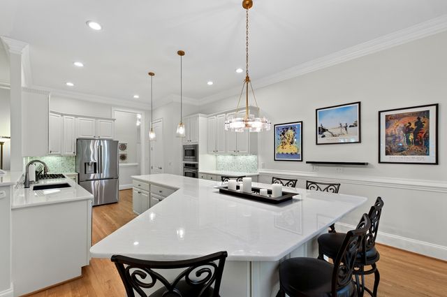 120 Swan Lake Court, Chapel Hill, NC 27517