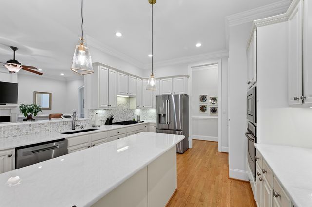 120 Swan Lake Court, Chapel Hill, NC 27517
