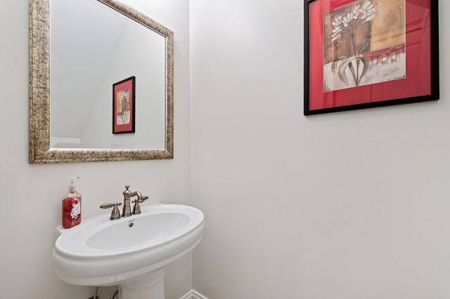 120 Swan Lake Court, Chapel Hill, NC 27517