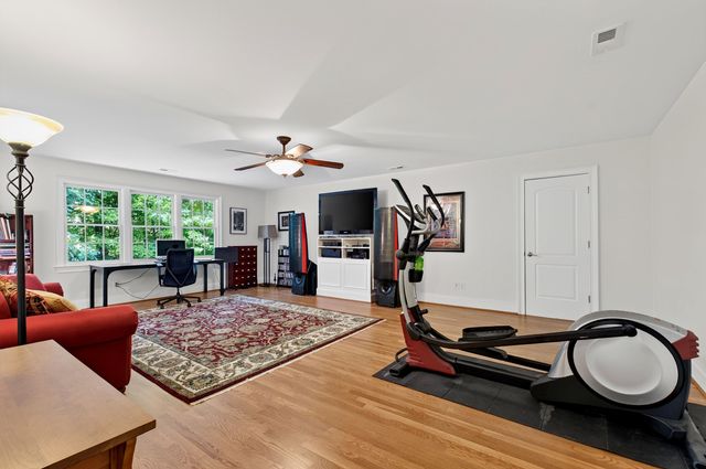 120 Swan Lake Court, Chapel Hill, NC 27517