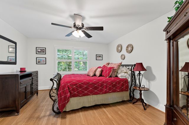 120 Swan Lake Court, Chapel Hill, NC 27517