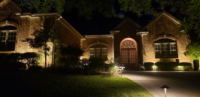 120 Swan Lake Court, Chapel Hill, NC 27517