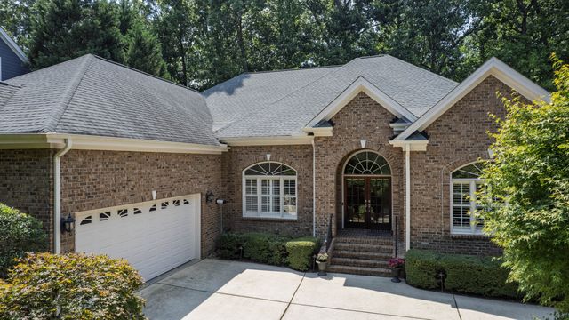 120 Swan Lake Court, Chapel Hill, NC 27517