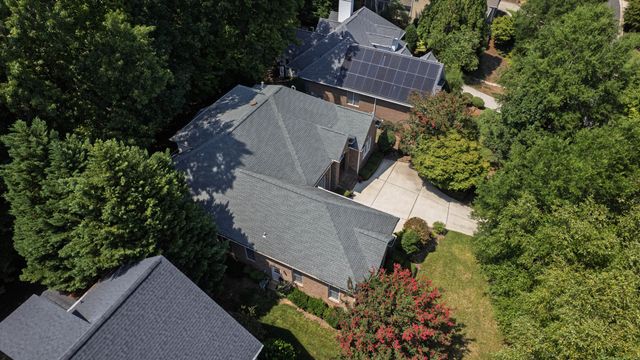 120 Swan Lake Court, Chapel Hill, NC 27517