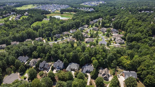 120 Swan Lake Court, Chapel Hill, NC 27517