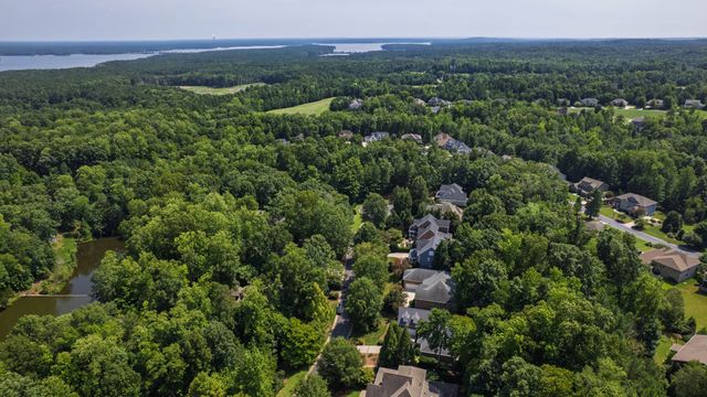 120 Swan Lake Court, Chapel Hill, NC 27517