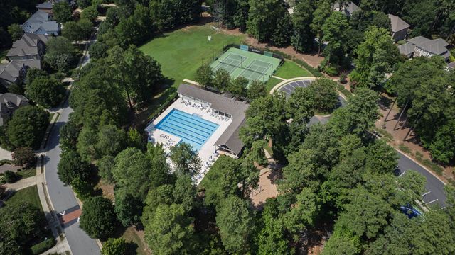 120 Swan Lake Court, Chapel Hill, NC 27517