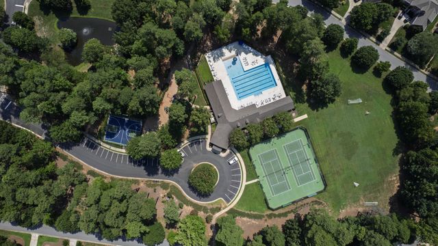 120 Swan Lake Court, Chapel Hill, NC 27517