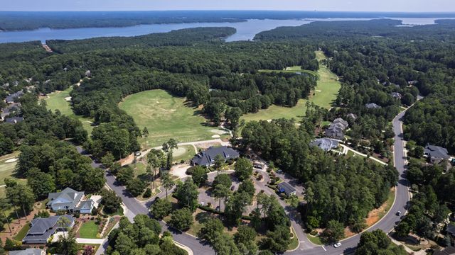 120 Swan Lake Court, Chapel Hill, NC 27517