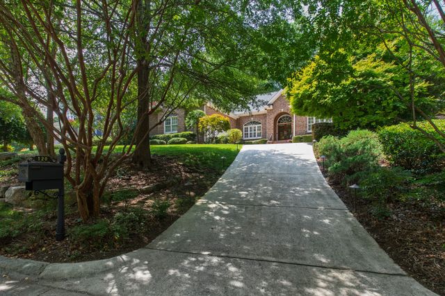 120 Swan Lake Court, Chapel Hill, NC 27517