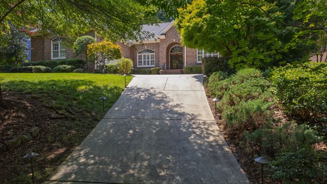 120 Swan Lake Court, Chapel Hill, NC 27517