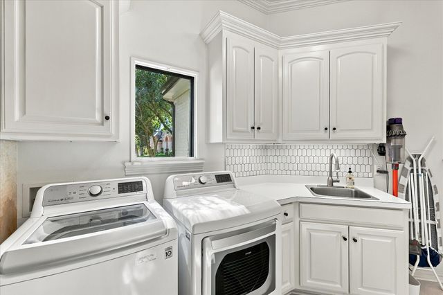 700 Glen Abbey Drive, Mansfield, TX 76063