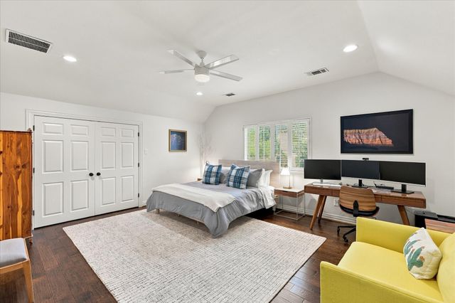 700 Glen Abbey Drive, Mansfield, TX 76063