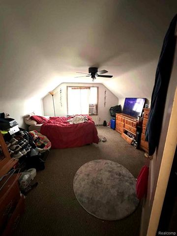 1836 Reo Avenue, Lincoln Park, MI 48146