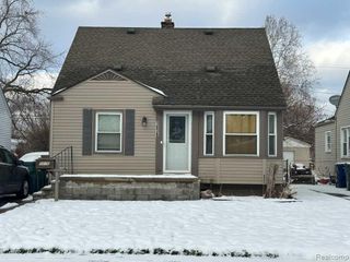 1836 Reo Avenue, Lincoln Park, MI 48146