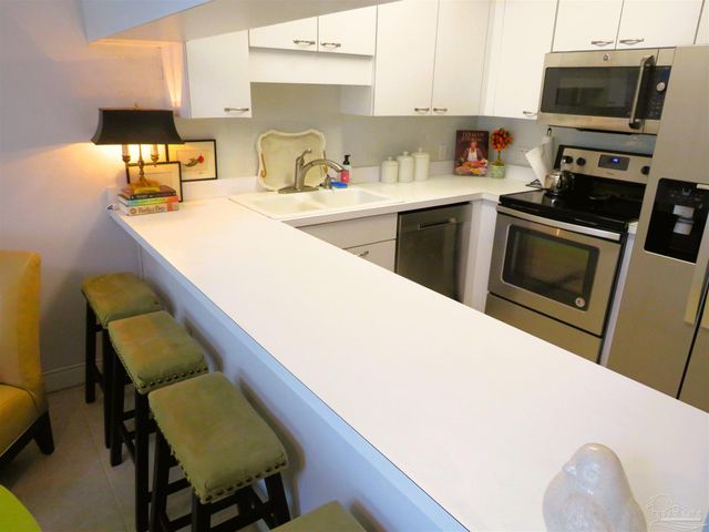 122 Bay Bridge Dr K, Gulf Breeze, FL 32561