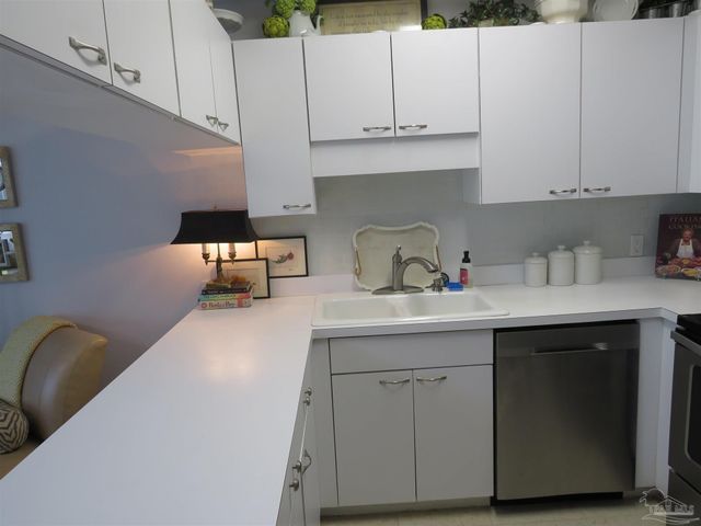 122 Bay Bridge Dr K, Gulf Breeze, FL 32561