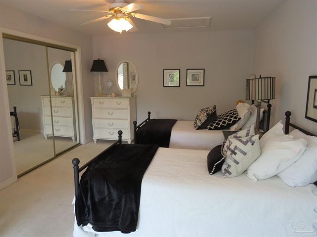 122 Bay Bridge Dr K, Gulf Breeze, FL 32561