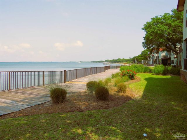 122 Bay Bridge Dr K, Gulf Breeze, FL 32561