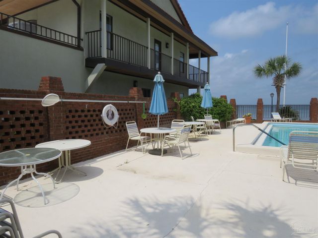 122 Bay Bridge Dr K, Gulf Breeze, FL 32561