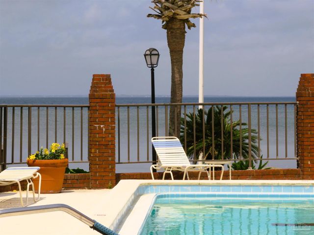 122 Bay Bridge Dr K, Gulf Breeze, FL 32561
