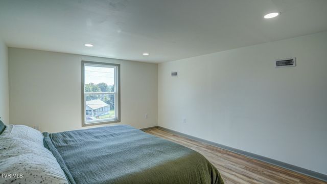 1106 Cherry Street, Kingsport, TN 37660