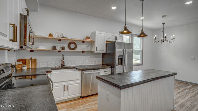 1106 Cherry Street, Kingsport, TN 37660
