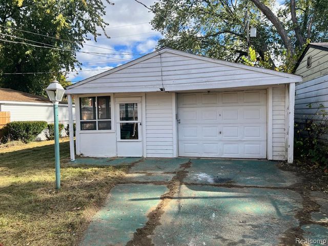 19466 Archer Street, Detroit, MI 48219