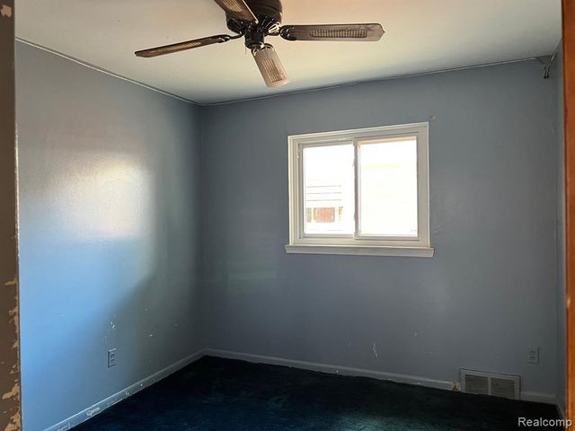 19466 Archer Street, Detroit, MI 48219