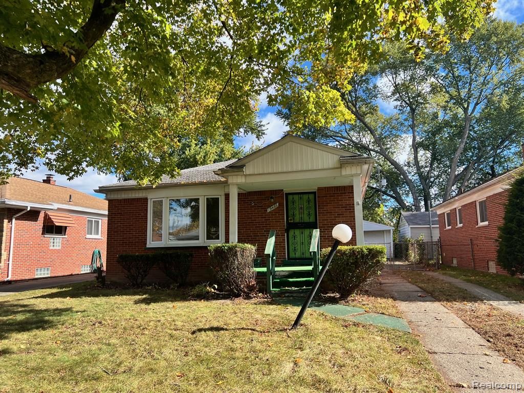 19466 Archer Street, Detroit, MI 48219