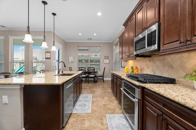 13302 Cameron Reach Drive, Tomball, TX 77377