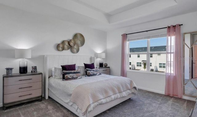 8980 SWING LANE, Davenport, FL 33896