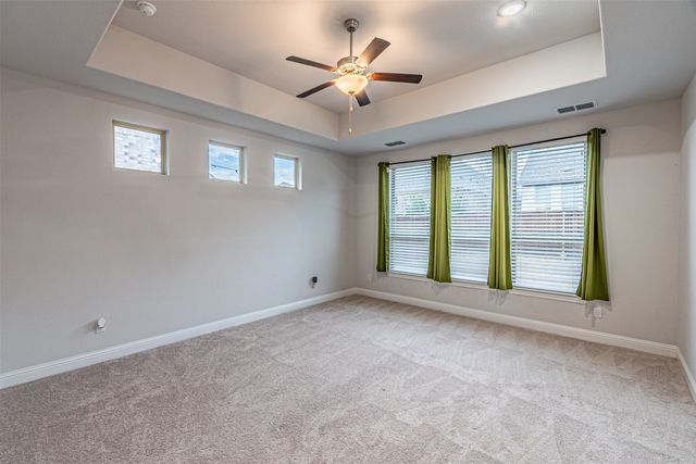 566 Westwood Way Drive, Haslet, TX 76052