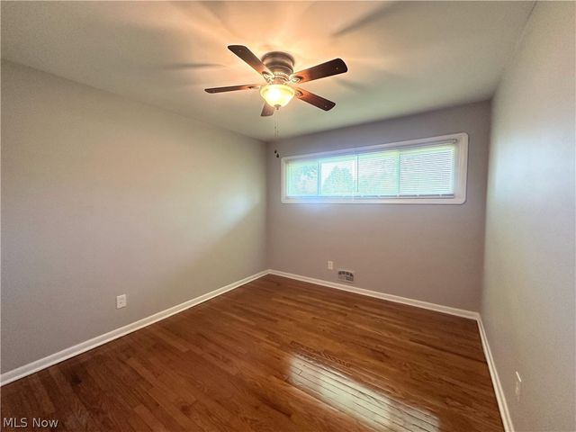 244 Starlight Drive, Seven Hills, OH 44131