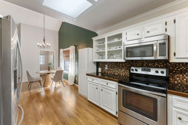 7506 Ramblewood Drive, Magnolia, TX 77354