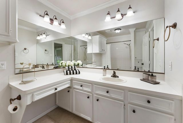 7506 Ramblewood Drive, Magnolia, TX 77354