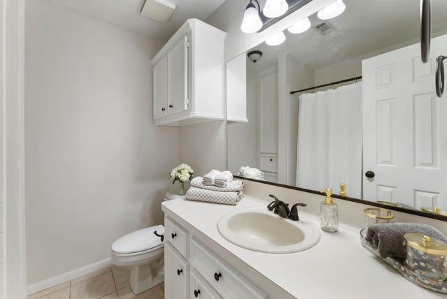 7506 Ramblewood Drive, Magnolia, TX 77354