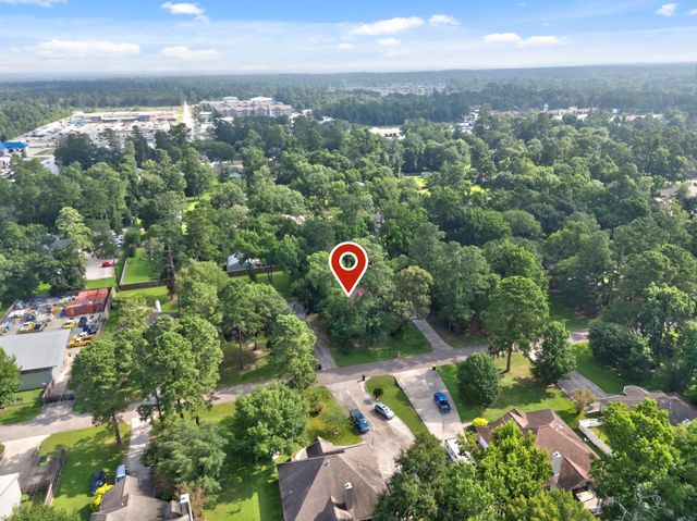 7506 Ramblewood Drive, Magnolia, TX 77354